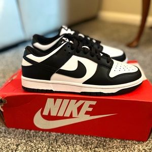 Nike DUNK Low black/white Women’s size 8/ Men’s size 6.5